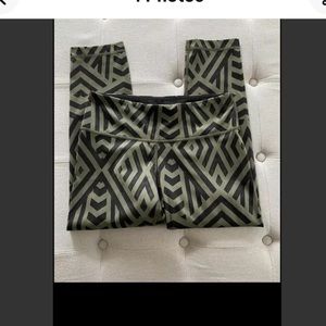 Lululemon | Wunder Under Crop II Full-On Luxtreme 6